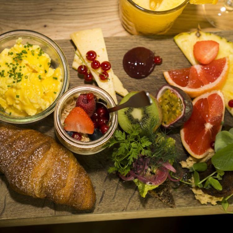 brunch-noah
